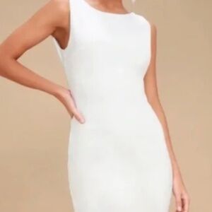 BRAND NEW Lulu's V back White Dress